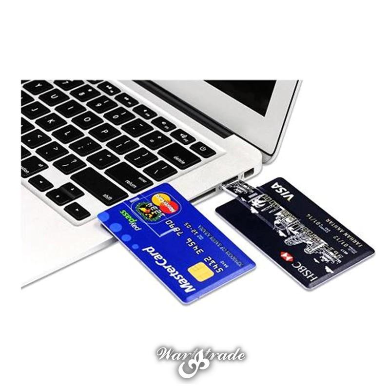 USB flash disk ve tvaru kreditní karty